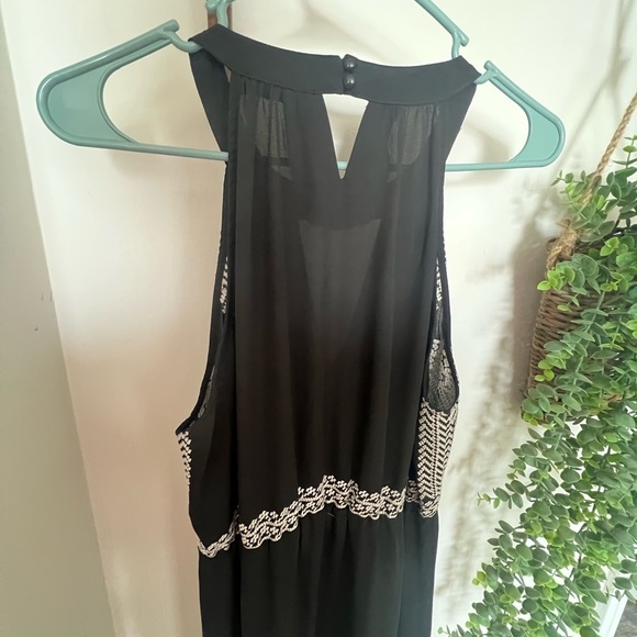 THML black and white maxi dress. - Picture 3 of 3